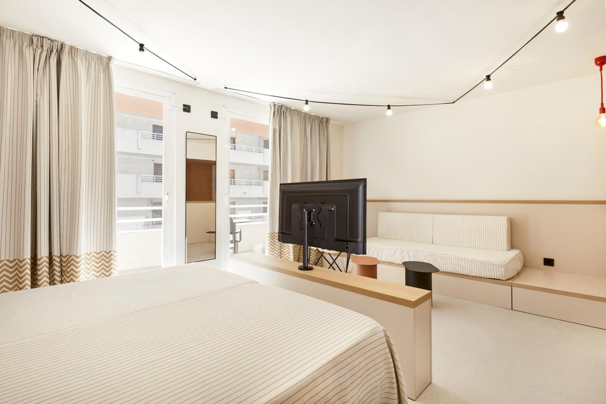 Tent Calvia Beach Magaluf  Extérieur photo